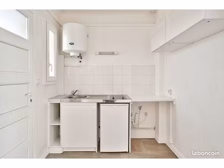 studio 1 pièce 19 m²