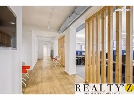 bureau 340 m²