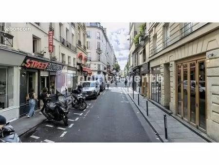 pharmacie 100 m²