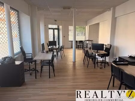 local commercial 115 m²