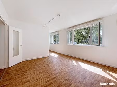 appartement 4 pièces 64 m²