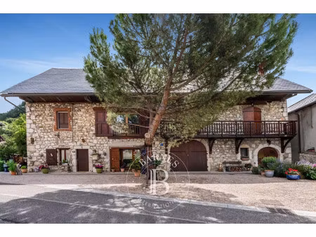 maison de luxe à vendre à annecy