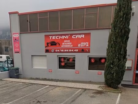 local 70m2 + t2 45m2 zone pole 2000 st peray