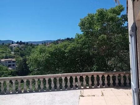particulier vend maison avec piscine intérieur