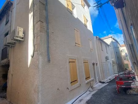 location t4 a l’annee