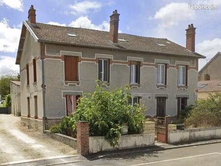immeuble de rapport 280 m² mailly-le-camp