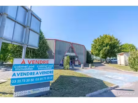 local commercial 960 m² sainte-savine