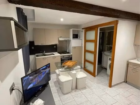 appartement f2 duplex meublé – hyper centre ville