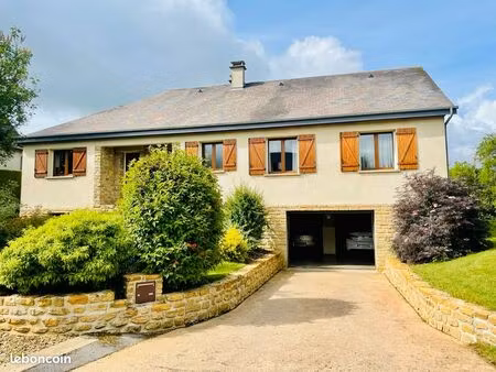 pavillon de plain-pied avec sous-sol complet