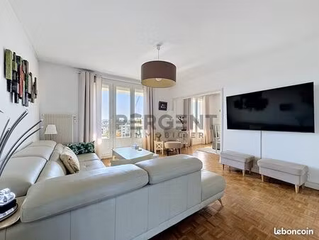 appartement 4 pièces 93 m²