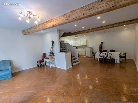 maison rénovée au cœur d'esperaza