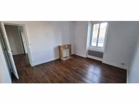 location appartement 2 pièces meublé à nozay (44170) : à louer 2 pièces meublé / 47m² noza