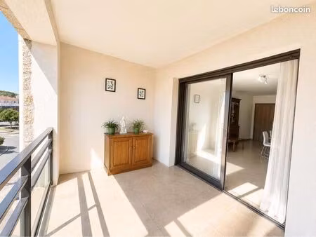 appartement t2 terrasse