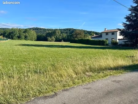 a vendre terrains à bâtir à saint jean de verges