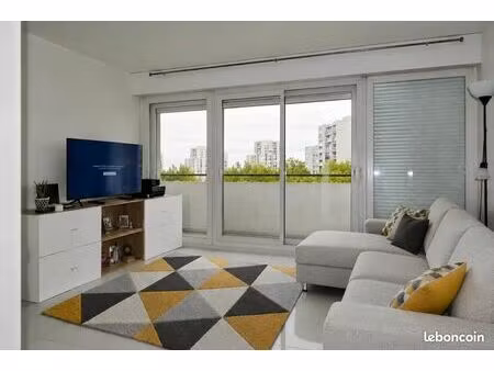 appartement t4 lumineux avec balcons – métro créteil université (5 min)