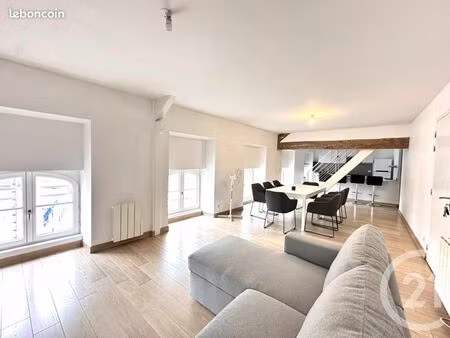 immeuble 274 m² angerville