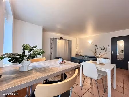 studio meublé
