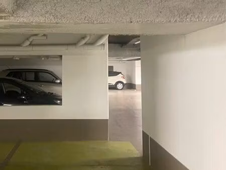 place de parking à louer