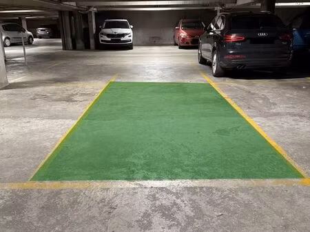 location place de parking sécurisée en sous-sol avec gardien - boissy-saint-léger