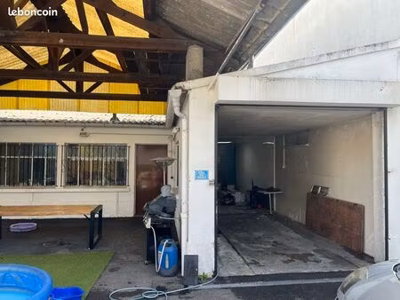 local avec chambre froide