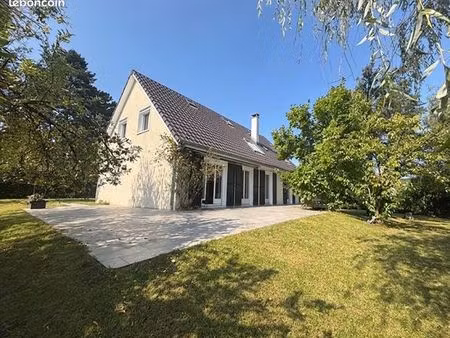 maison t8 à vendre saint-witz