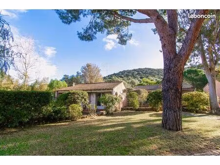 villa 3 pièces 54 m²