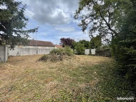 terrain 567 m² sainte-savine