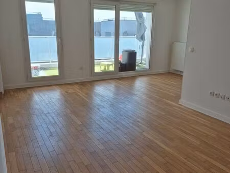 loue appartement 3 pieces renove