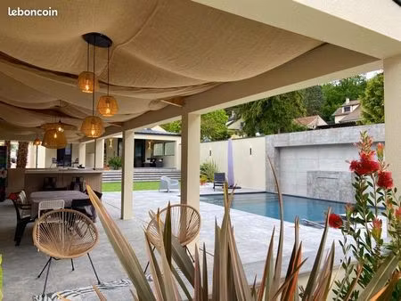 maison familiale 180 m² à videlles avec piscine chauffée et studio indépendant