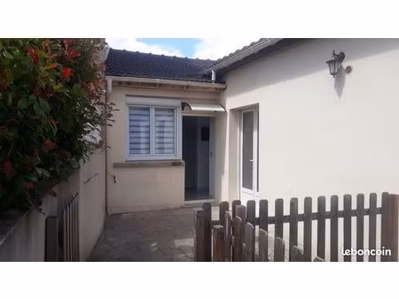 appartement indépendant de type f2 situé dans une maison