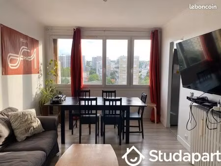 chambre 1 pièce 11 m²
