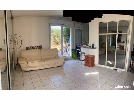 studio 35 m² avec jardin 120 m²  parking et cave