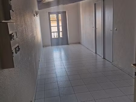 t3 avec 2 chambres au coeur de sigean
