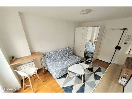 superbe studio équipé et meublé centre ville soisy sur seine