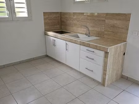 à louer – charmant t2 climatisé de 38 m² au vauclin