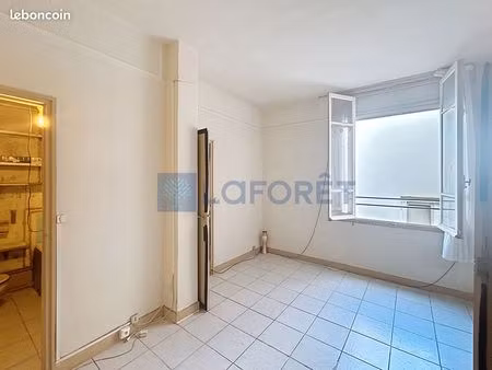 studio 1 pièce 20 m²