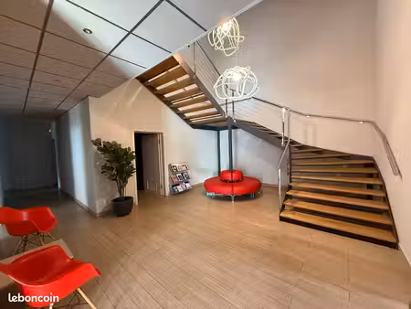 local professionnel de 170 m² – idéal bureaux  médical ou plateau technique / disponibilit