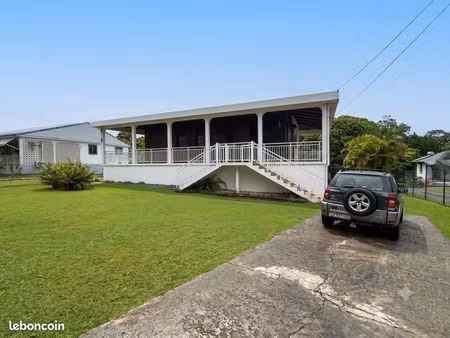 sainte‑rose - bellevue  maison 150 m² sur terrain plat de 1 000 m²