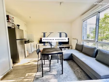 studio 1 pièce 30 m²