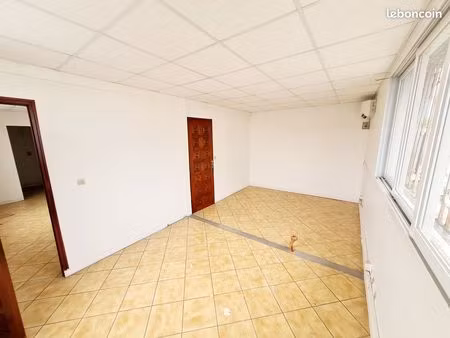 bureaux 75 m² les abymes