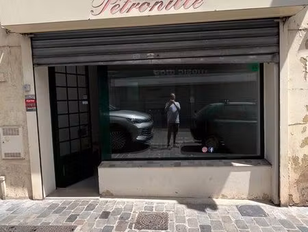 boutique à louer arpajon
