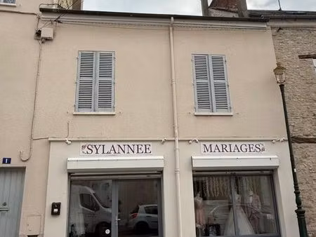 local commercial 72 m² étampes