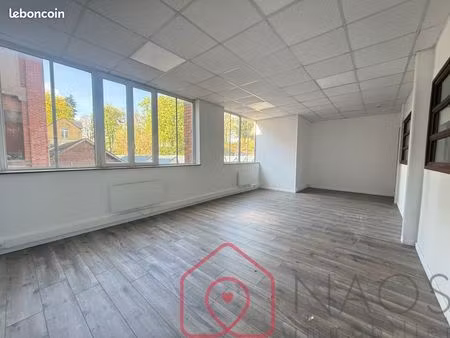 local 44 m² floing