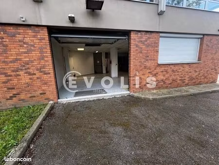 local industriel 149 m²