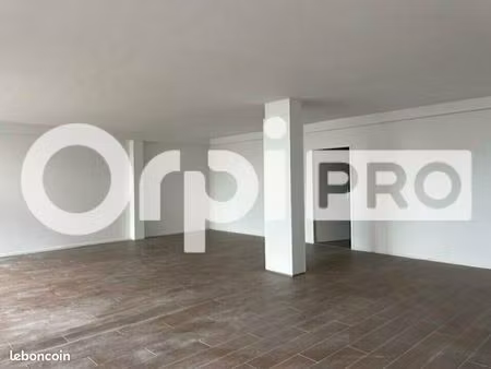 local commercial 100 m²