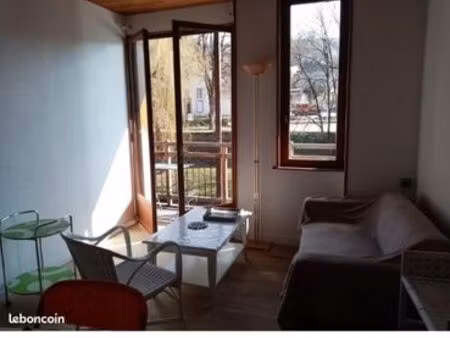 grand t1 meublé quartier st géraud balcon vue sur rivière