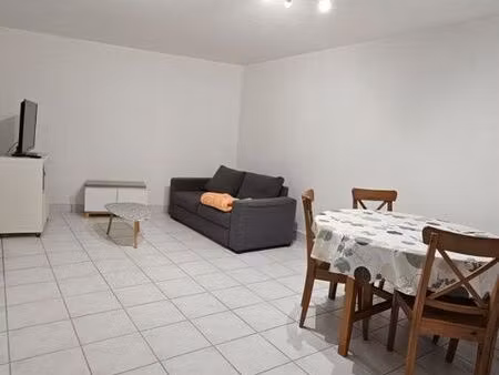 t3 meublé à louer – centre d'aurillac
