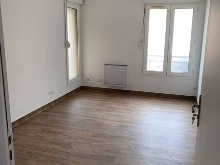 loue salle/bureau