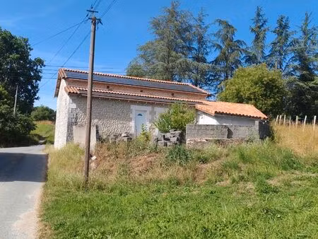 grange ou box avec installation photovoltaique à vendre