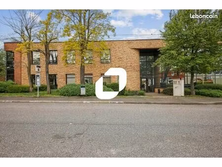bureau 484 m²